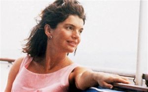 Jackie Bouvier Kennedy Onassis photos Jacqueline-Kennedy relaxed.jpg